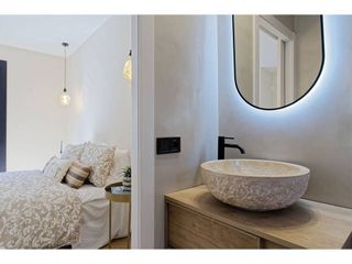 Casa pareada en venta en Sants en Barcelona