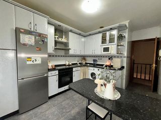 Casa adosada en venta en Llodio