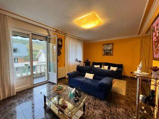 Casa adosada en venta en Llodio