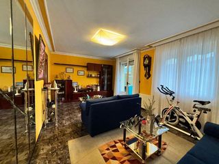 Casa adosada en venta en Llodio
