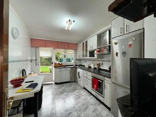 Casa adosada en venta en Llodio