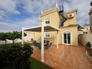 Chalet en venta en Nueva Torrevieja - Aguas Nuevas en Torrevieja