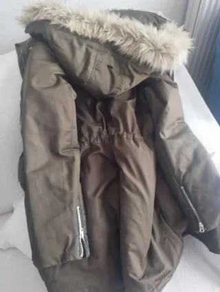 Abrigo verde chica con capucha