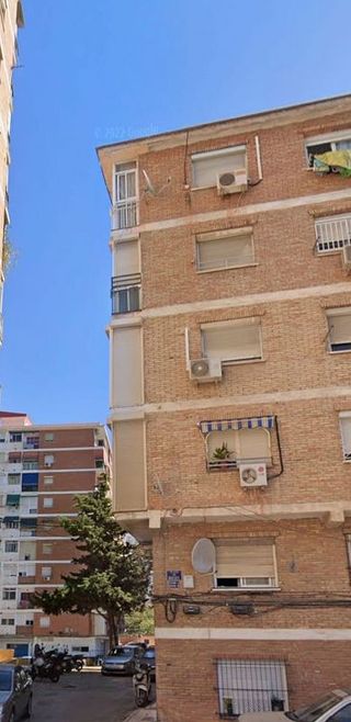 Piso en venta en Parque Victoria Eugenia en Málaga