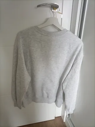 Sudadera Pull&Bear Gris Sacramento