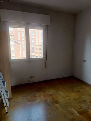 Piso en venta en Pumarín en Gijón