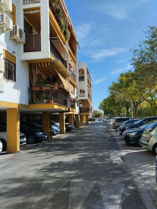 Piso en venta en Poniente-Norte - Miralbaida - Parque Azahara en Córdoba