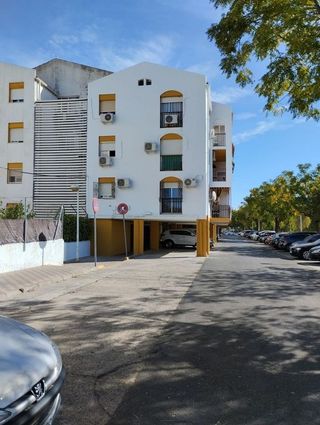 Piso en venta en Poniente-Norte - Miralbaida - Parque Azahara en Córdoba