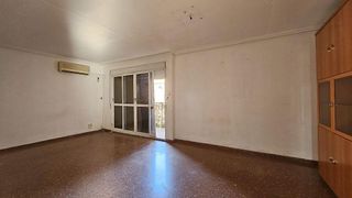 Piso en venta en Poniente-Norte - Miralbaida - Parque Azahara en Córdoba