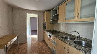 Piso en venta en Poniente-Norte - Miralbaida - Parque Azahara en Córdoba