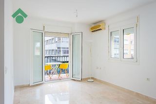 Piso en venta en Cotomar - Urbanizaciones en Rincón de la Victoria