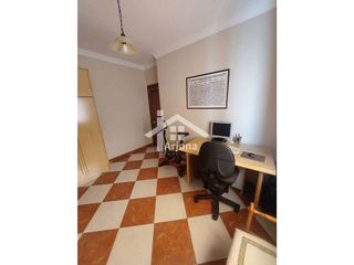 Piso en venta en Lucena