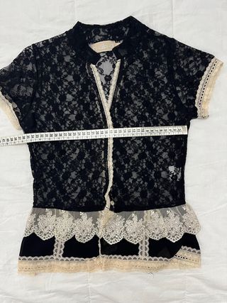 Blusa Bdba encaje negra y beige Talla M