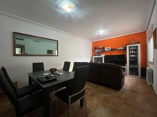 Casa adosada en venta en Linares