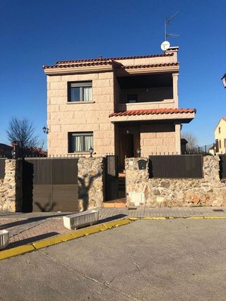 Chalet en venta en Palazuelos de Eresma
