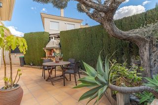 Chalet en venta en Petrer