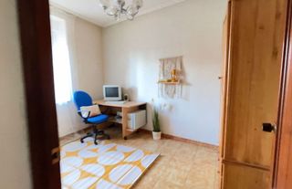 Casa adosada en venta en Valencia de Don Juan