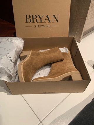 Botas BRYAN STEPWISE mujer beige/marrón