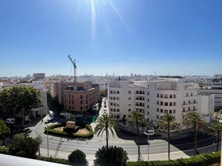 Piso en venta en La Caleta - La Viña en Cádiz