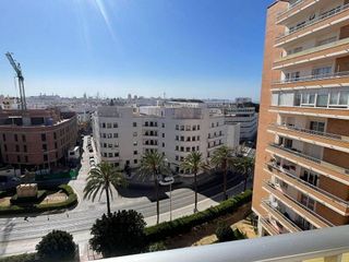 Piso en venta en La Caleta - La Viña en Cádiz