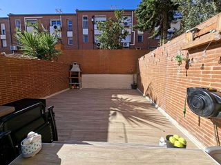 Casa adosada en venta en La Morera en Badalona