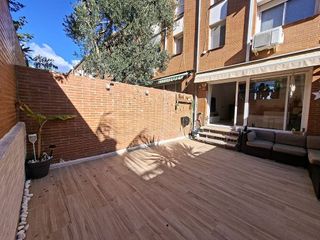 Casa adosada en venta en La Morera en Badalona