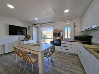 Casa adosada en venta en La Morera en Badalona