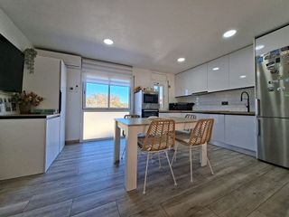 Casa adosada en venta en La Morera en Badalona