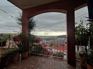 Casa adosada en venta en Sant Vicenç dels Horts