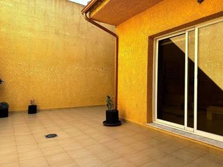 Casa adosada en venta en Alcantarilla