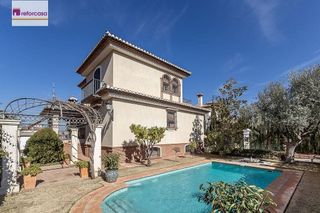 Chalet en venta en Ogíjares