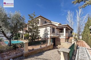 Chalet en venta en Ogíjares