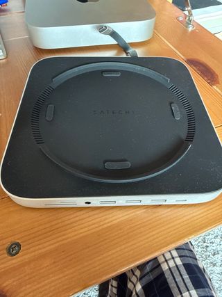 Mac Mini M1 + Pantalla, Teclado y Ratón