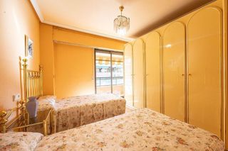 Piso en venta en Mercado en Alicante