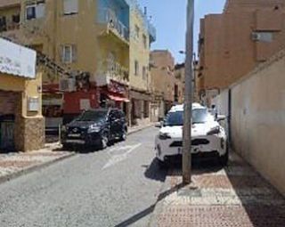 Piso en venta en La Chanca - Pescadería en Almería