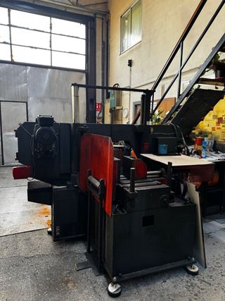 Sierra de corte DANOBAT horizontal