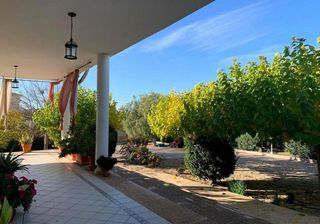 Chalet en venta en Hellín