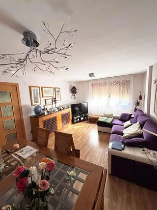 Casa adosada en venta en Olivenza