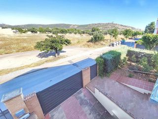 Chalet en venta en PAU 2-600 en Puertollano