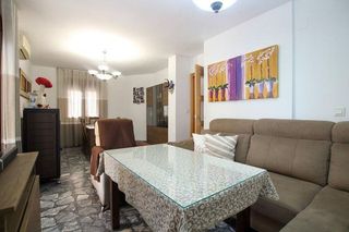 Casa adosada en venta en Ogíjares