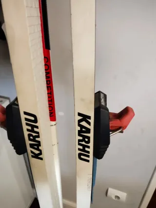 Esquís de fondo Karhu
