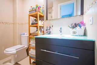 Piso en venta en Colores - Entreparques en Sevilla