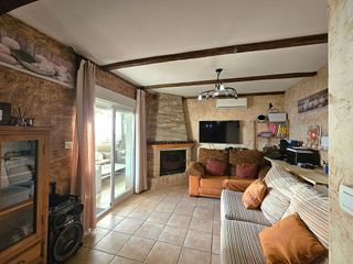 Casa adosada en venta en Cúllar Vega