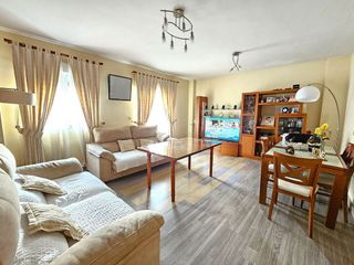 Casa adosada en venta en Cúllar Vega