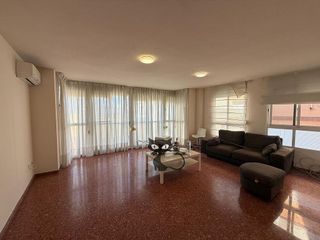 Piso en alquiler en El Grau en Valencia