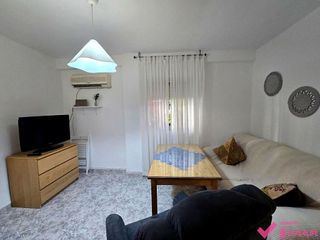 Piso en alquiler en Tres Huertas - El Torrejón - El Cerezo en Sevilla