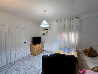 Piso en alquiler en Tres Huertas - El Torrejón - El Cerezo en Sevilla