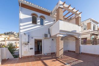 Casa pareada en venta en Cenes de la Vega