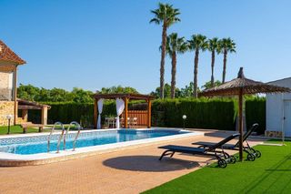 Chalet en venta en Catral