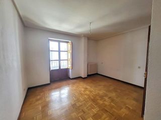 Piso en venta en Casco Antiguo en León